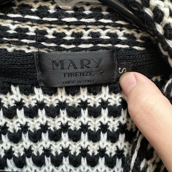 Mary Firenze Size Small Cardigan Wool Blend  Made in Italy Black Button - Picture 4 of 5